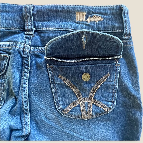 Kut from the Kluth Isabele Relaxed Bootcut Jeans - Picture 10 of 15